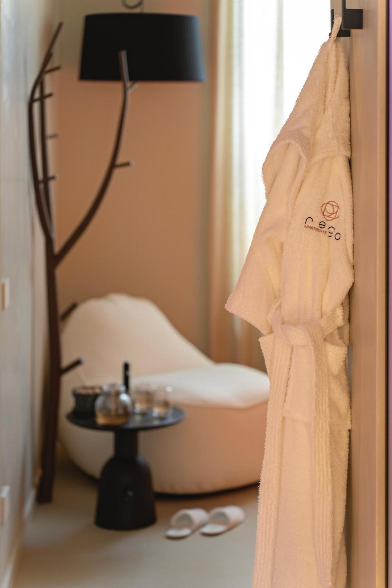 Rego Apartments - Boutique Aparthotel & Serenity Spa With Some Off-Site Apartments In The Heart Of Bergamo City Center מראה חיצוני תמונה